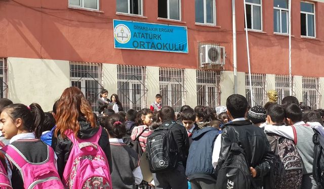 DİYARBAKIR - ERGANİ - Atatürk Ortaokulu