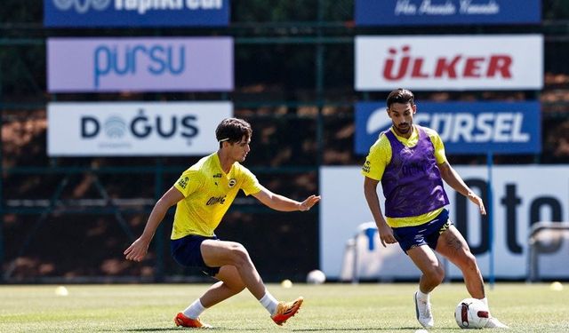 Fenerbahçe'de Kale Değişimi: Altay Bayındır İngiliz Devine, Livakovic Fenerbahçe'ye!