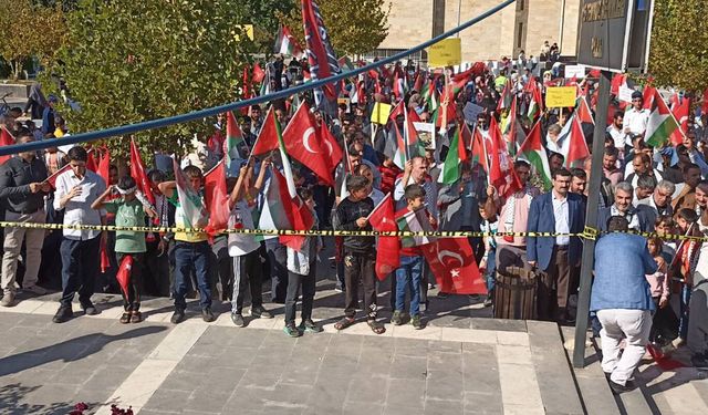 Viranşehir'de Filistin Dayanışması: Destek Mitingi Düzenlendi