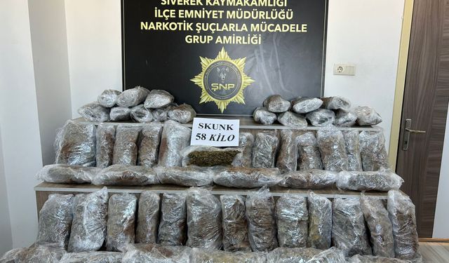 Şanlıurfa'da Yakıt Tankeri İçerisinde 58 Kilogram Skunk Ele Geçirildi