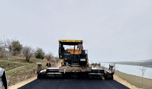 Şanlıurfa'da Kırsal Yollara Asfalt Atağı!