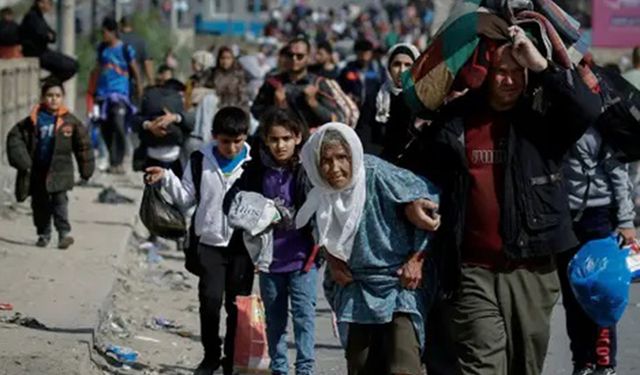 BM: Gazze'de hemen hemen herkes yerinden edildi