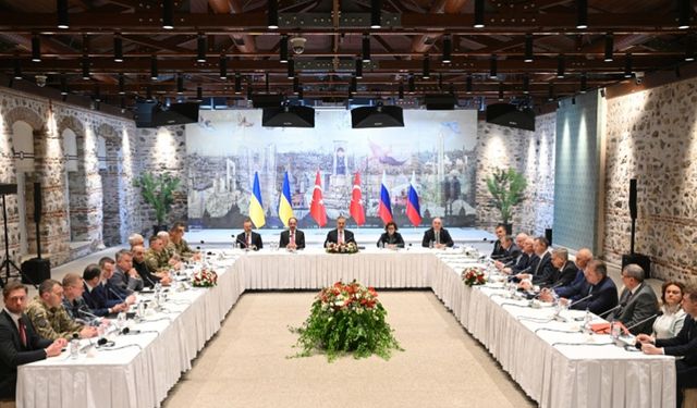 Rus ve Ukrayna heyetleri bu akşam İstanbul'da bir araya gelecek