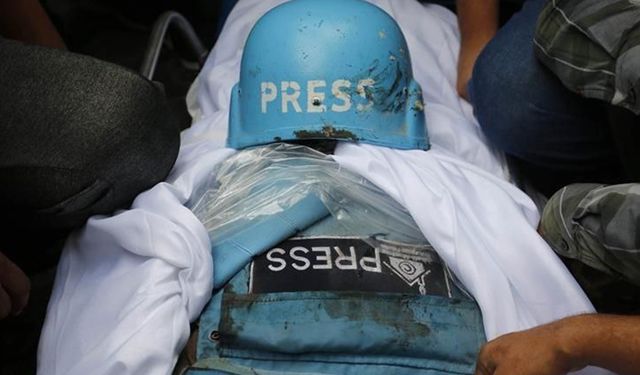 Gazze'deki gazeteciler her an ölüm tehlikesiyle karşı karşıya: Şehit sayısı 238'e yükseldi