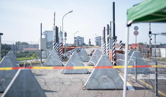 Litvanya, Rusya sınırına tankları durdurmak için ejderha dişleri kurdu