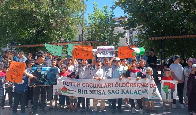Çocuklardan Gazze çağrısı: Aç bırakılmış kardeşlerimizi vahşi yaratıkların eline bırakmayın