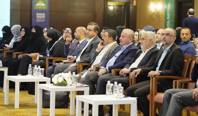 HÜDA PAR'ın anayasa çalıştayının sonuç bildirisi açıklandı: "Katılımcı, eşitlikçi ve adil bir yöntem yürütülmeli"