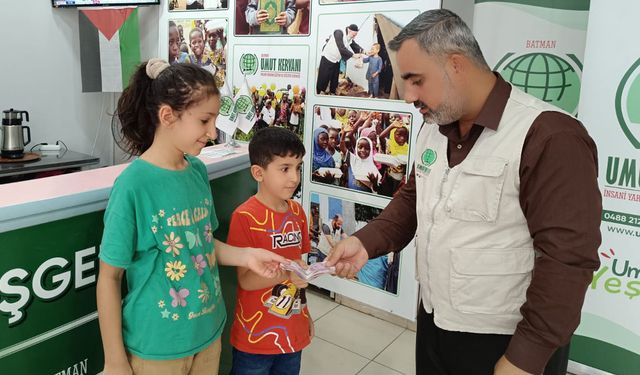 Kumbaralarındaki birikimi Gazze için bağışladılar