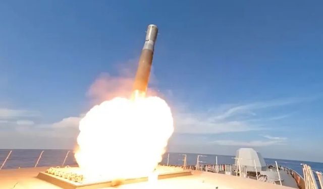 Rusya hipersonik zirkon füzesi fırlattı, NATO alarma geçti