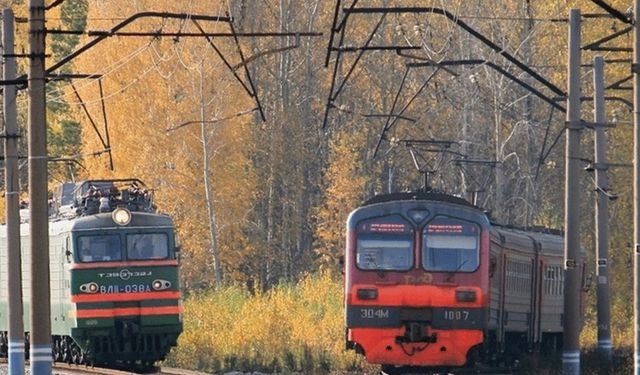 Rusya'da tren raylarında patlama: 2 ölü