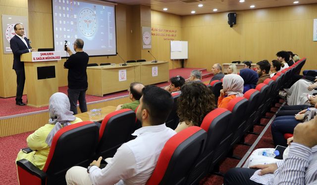 Şanlıurfa’da aşıyla ilgili yanlış bilgilere karşı uzmanlar bir araya geldi