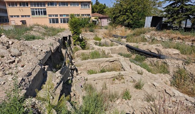 Tophane Meslek Lisesi’nde arkeolojik kazı süreci başlıyor