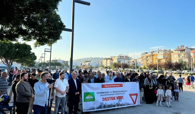 Antalya'da HÜDA PAR'dan  “Soykırımcı Siyonistler Yargılansın” imza kampanyasına destek