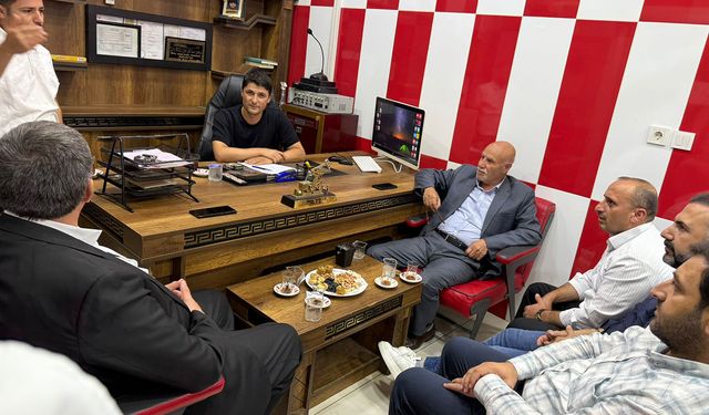 BESO Başkanı Çiftçi, Elma Sokağı esnafının sorunlarını dinledi