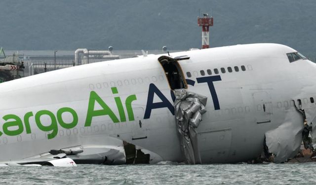 Hong Kong Havalimanı'nda kargo uçağı kazası: 2 kişi hayatını kaybetti