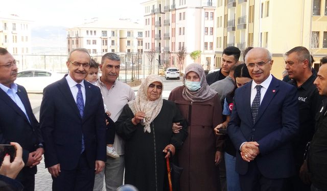 Malatya'da depremzedeler yeni yuvalarına kavuşmaya devam ediyor