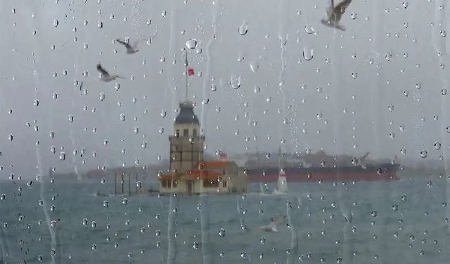 İstanbul'da yağmur etkili oluyor