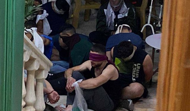 Siyonist işgalciler Mughayir'i bastı: Çok sayıda alıkoyma