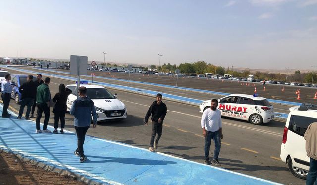 Sürücü Akademisinde ilk direksiyon sınavı gerçekleştirildi