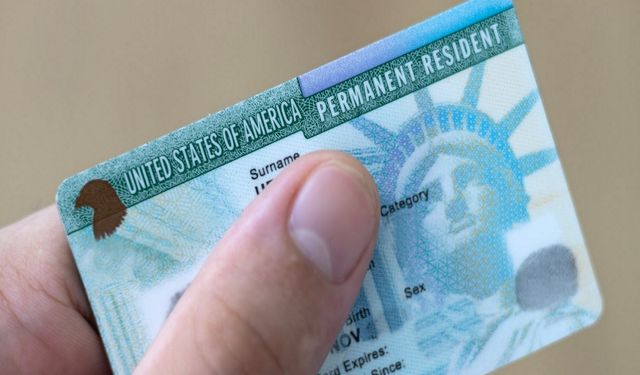 ABD, Green Card programını askıya aldı