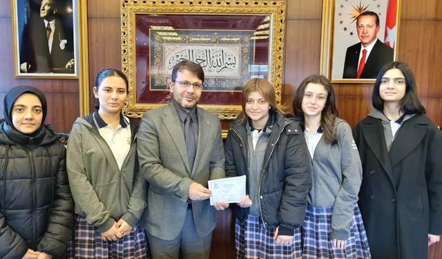 Bingöl Sağlık Meslek Lisesi öğrencilerinden Filistin için anlamlı bağış