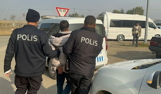 Çalıntı araçla geldikleri Malatya’da yakayı ele verdiler