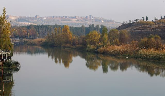 Diyarbakır'da sonbahar renkleri şehri süsledi
