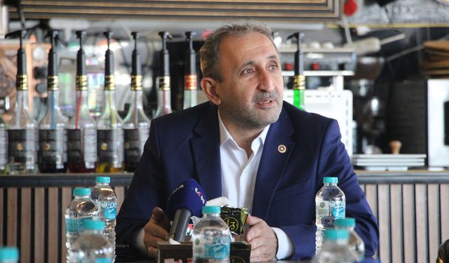 HÜDA PAR Genel Başkan Vekili Demir Gaziantep'te basınla bir araya geldi