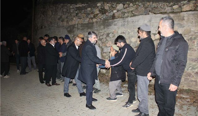 HÜDA PAR Milletvekili Dinç, Elazığ'da köy halkını ziyaret etti
