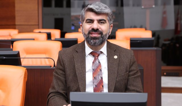 HÜDA PAR Milletvekili Dinç, kumar bağımlılığıyla ilgili 6 bakanlığa soru önergesi verdi