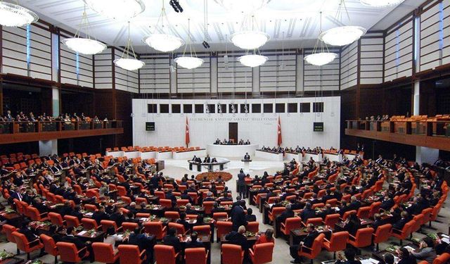 Kamu personeline 30 bin TL seyyanen zam geri çekildi