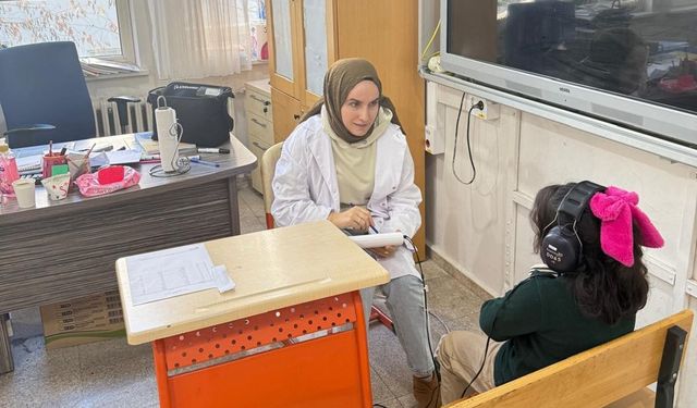 Okullarda işitme taramaları aralıksız sürüyor