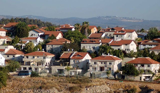 Siyonist Yahudiler Kudüs'ü adım adım kuşatıyor: 3 bin 380 konutluk yeni yerleşim hamlesi