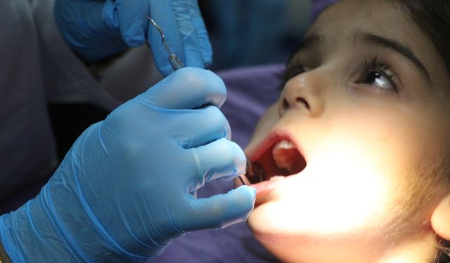 Uzm. Dt. Ünlü: Erken süt dişi kaybı çene bozukluklarına yol açıyor