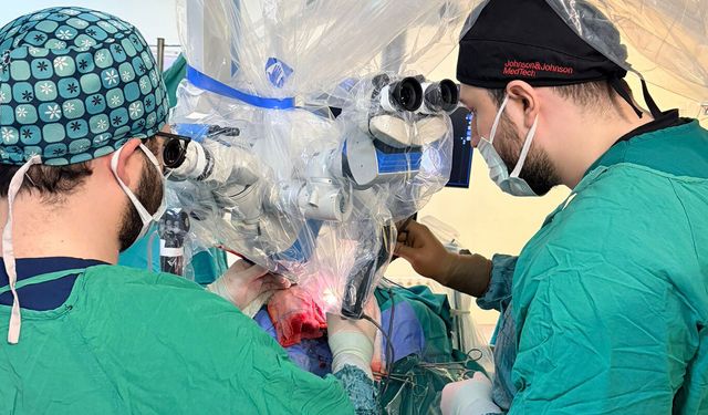 Ağrı'da ilk beyin tümörü ameliyatı başarıyla gerçekleştirildi