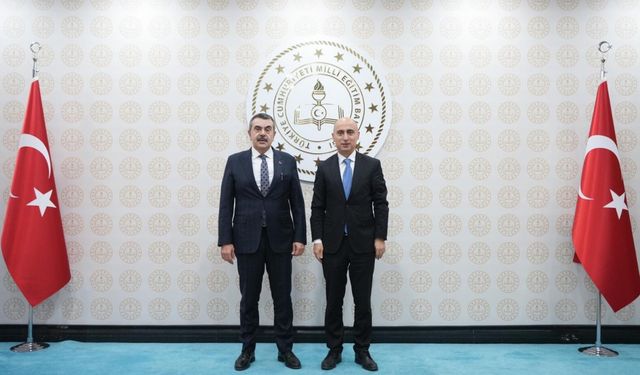 Bakan Tekin, Azerbaycan Bilim ve Eğitim Bakanı Amrullayev’le görüştü