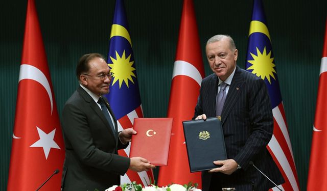 Cumhurbaşkanı Erdoğan: Gücünü kadim tarihimizden alan Türkiye-Malezya dostluğunu daha da perçinleyeceğiz