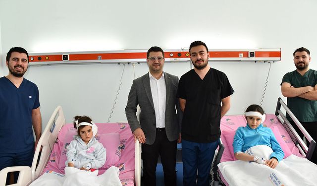 Dünya ile iletişimleri kesilen kuzenler koklear implantla hayat buldu