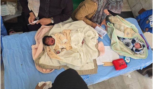 Fırtına Gazze Limanı’ndaki çadırları yerle bir etti