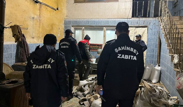 Gaziantep'te bin 300 kilogram sakatat imha edildi