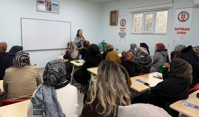 Kadınlara serviks kanseri taraması