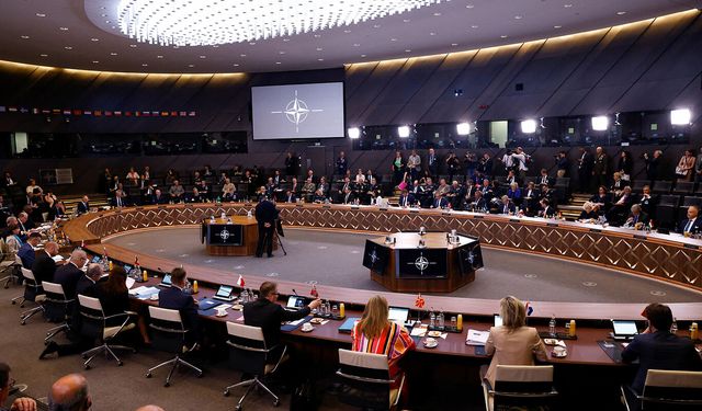 Madrid’de kritik NATO toplantısı: Savunma harcamaları krizi büyüyor