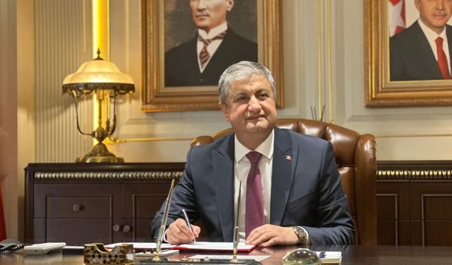 Mustafa Yavuz, Adana Valiliği görevine başladı