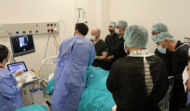 Tiroid ve paratiroid hastalıklarında uluslararası eğitim Bursa'da gerçekleştirildi