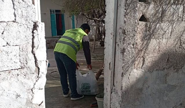 Akçakale’de ihtiyaç sahibi ailelere Ramazan kumanyası dağıtıldı