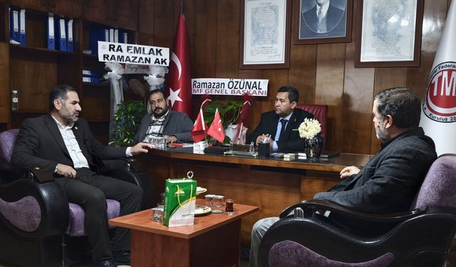 HÜDA PAR Tarsus İlçe Başkanlığından Muhtarlar Derneği’ne hayırlı olsun ziyareti