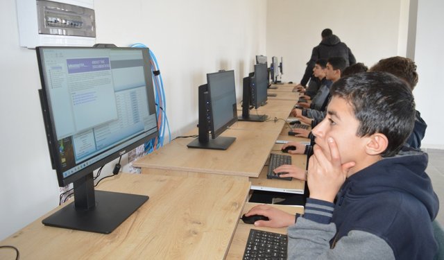 İmam hatipliler kendi roket kartını tasarlayıp üretti