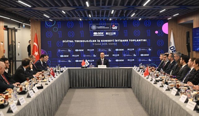 Sanayi ve Teknoloji Bakanı Kacır DEİK Dijital Teknolojiler İş Konseyi ile bir araya geldi