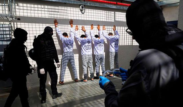 Siyonist rejim hapishanelerinde açlık politikası: "Janot"ta esirlere sistematik işkence