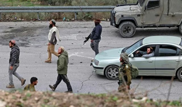 Yahudi çeteler Telfit'e saldırdı: 25 Filistinli yaralandı